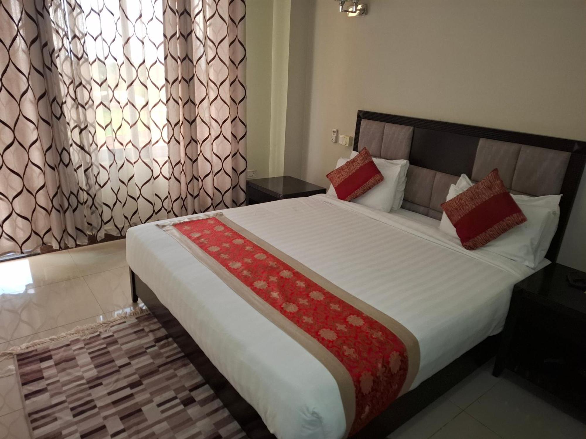 Flomi Hotel Morogoro Esterno foto