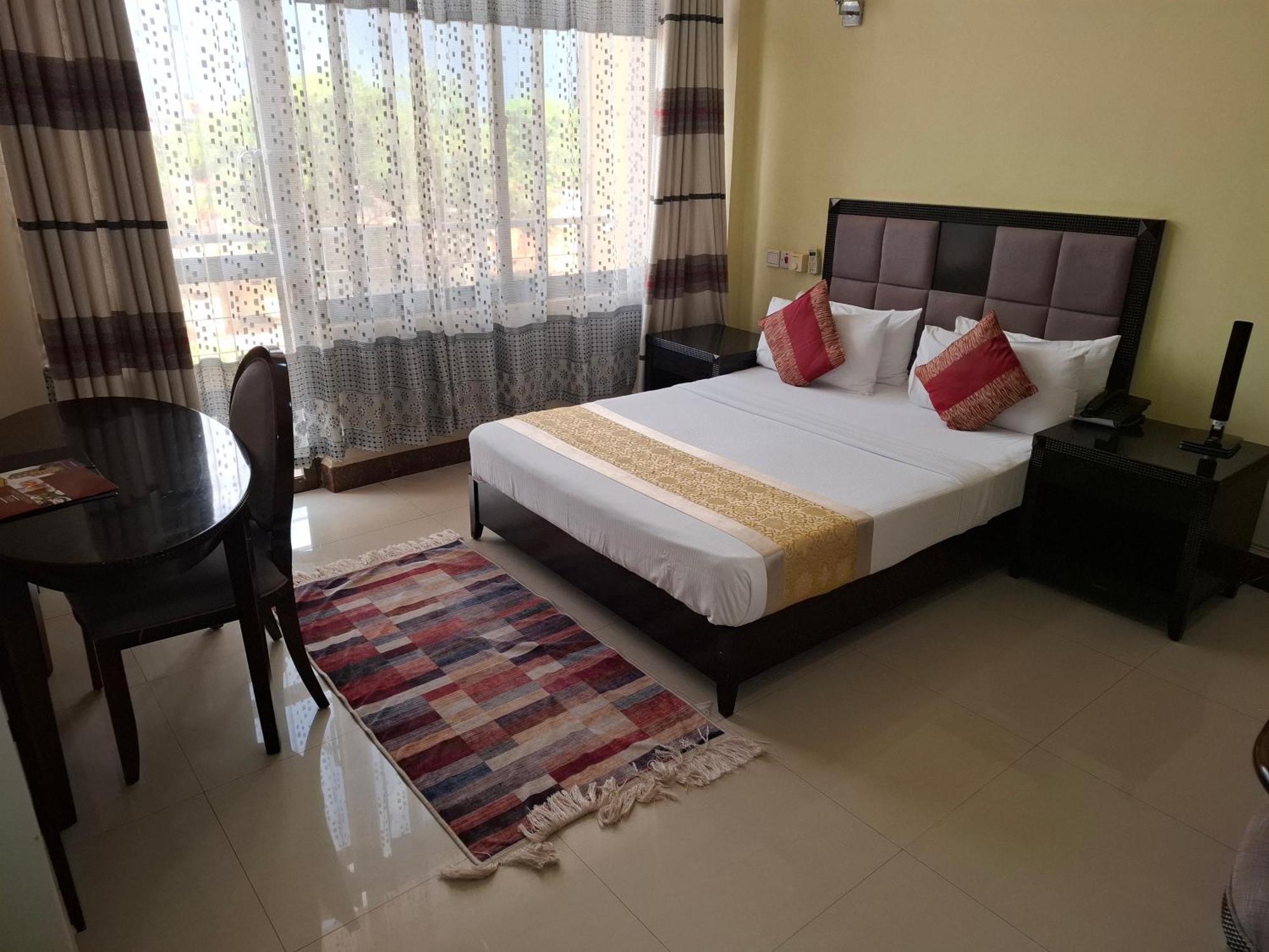 Flomi Hotel Morogoro Esterno foto