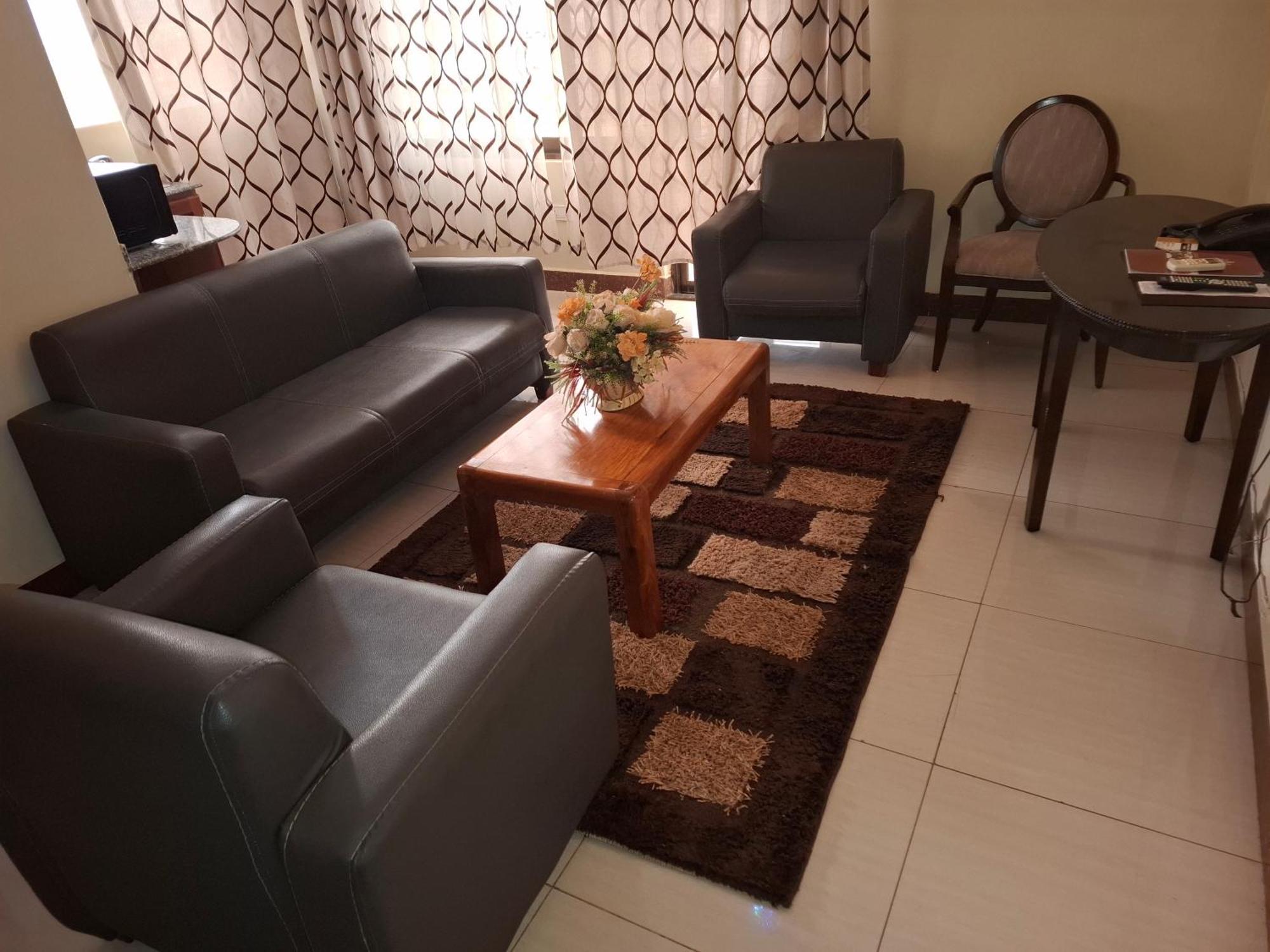 Flomi Hotel Morogoro Esterno foto