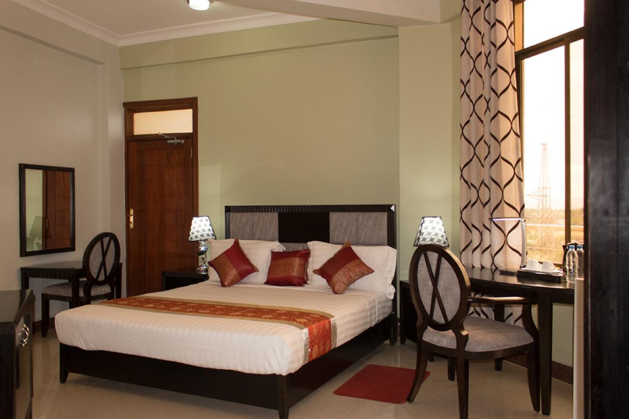Flomi Hotel Morogoro Esterno foto
