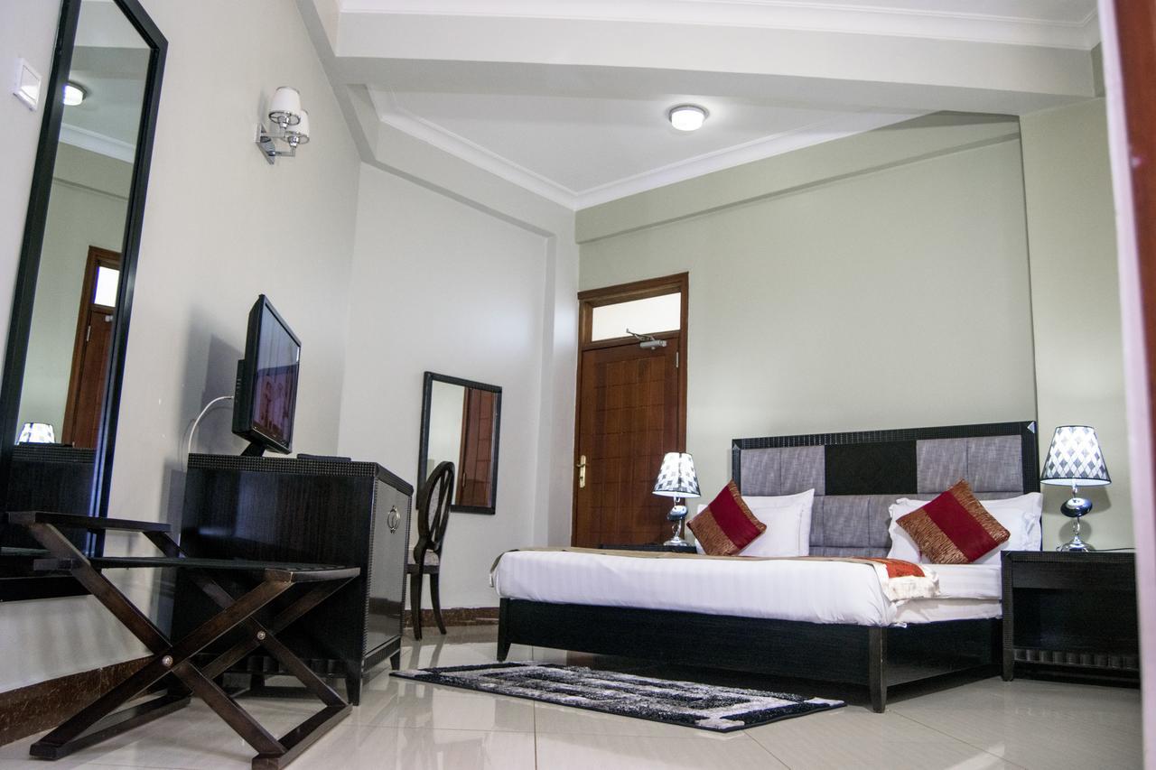 Flomi Hotel Morogoro Esterno foto